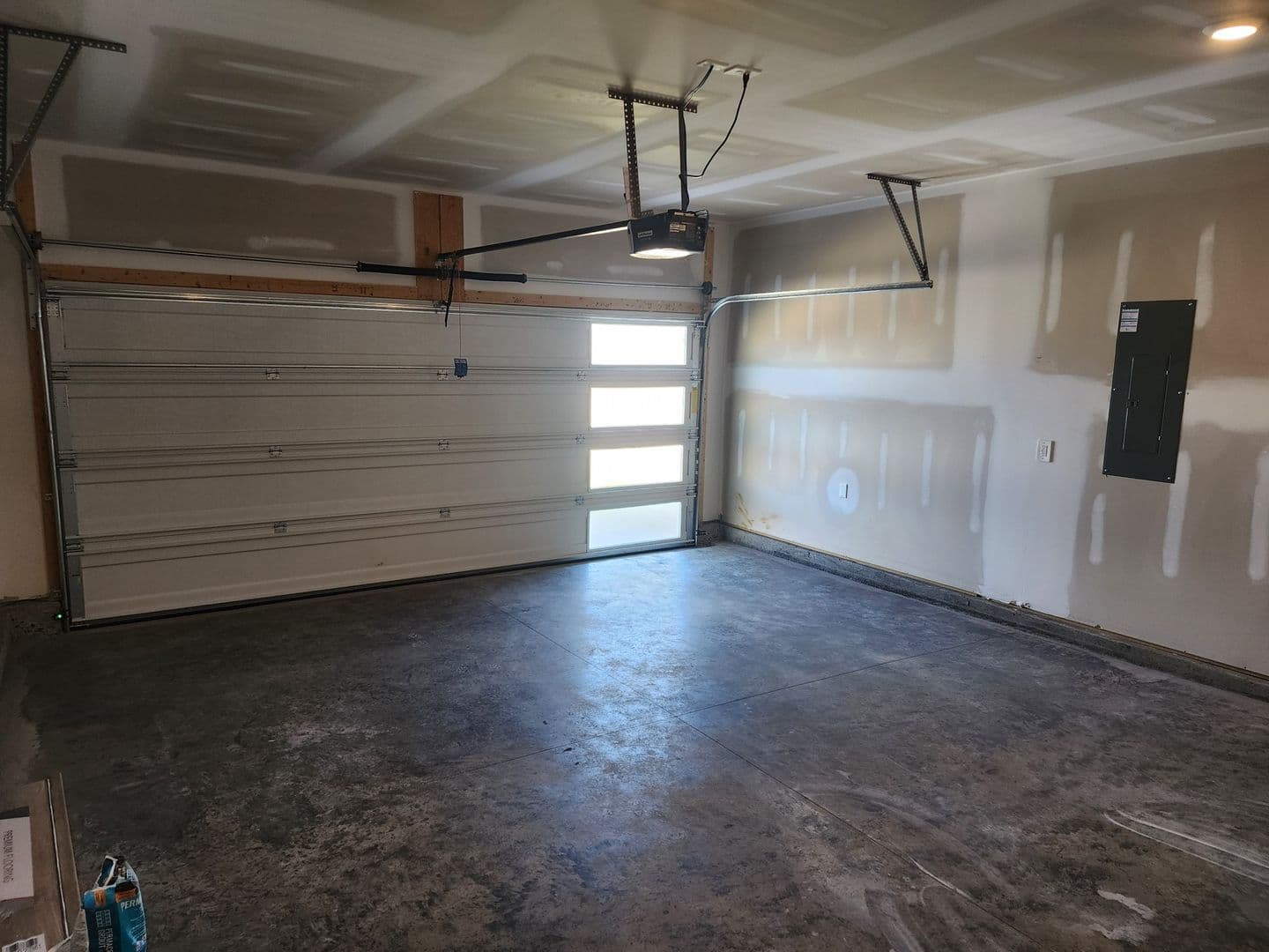 Gallatin Condo: 2021 Holmesburg Pvt Circle