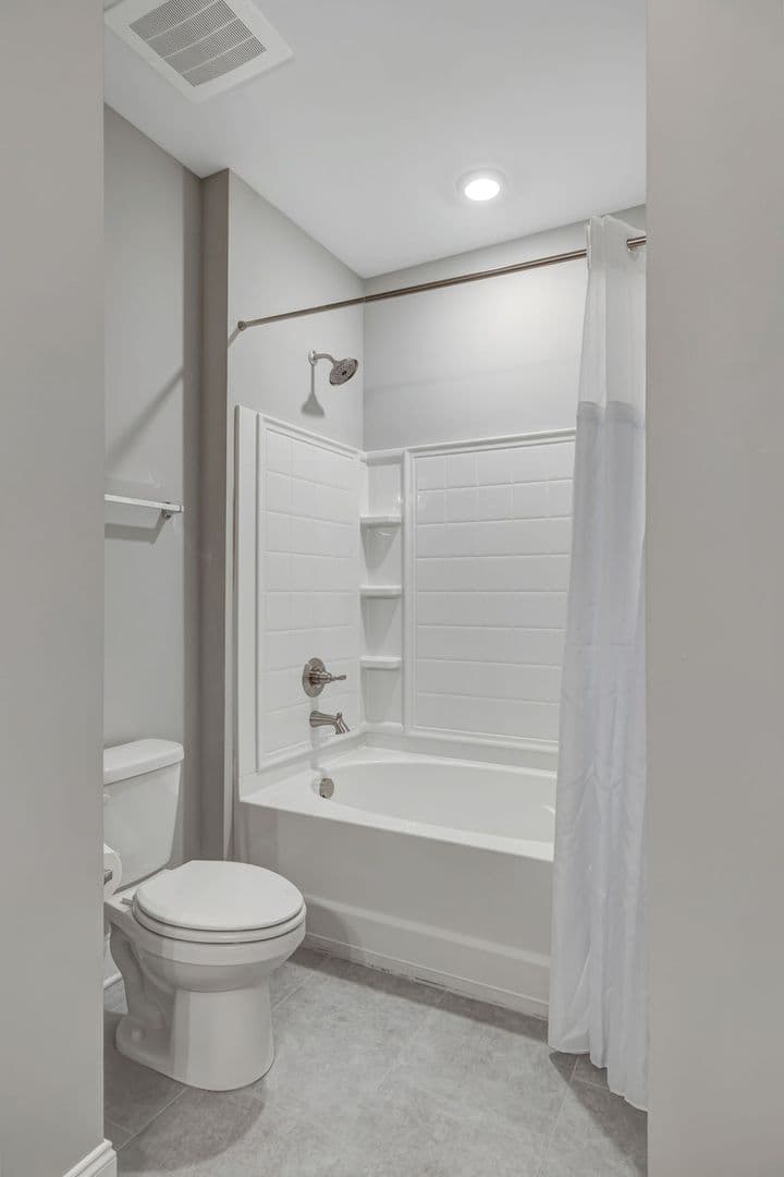 Franklin Condo: 4000 Shadow Green Dr.
