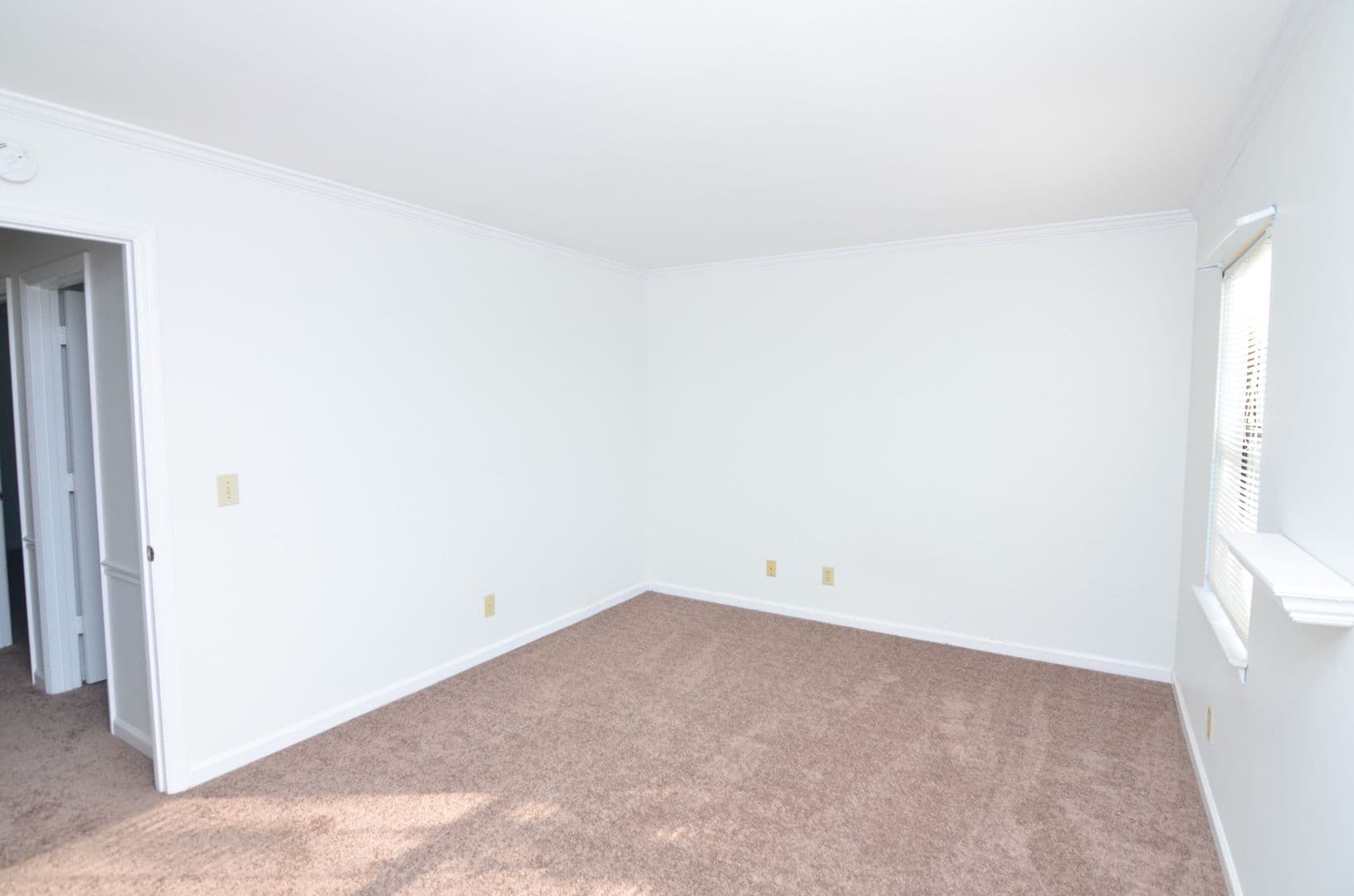 Brentwood Townhome: 931 Brentwood Pointe