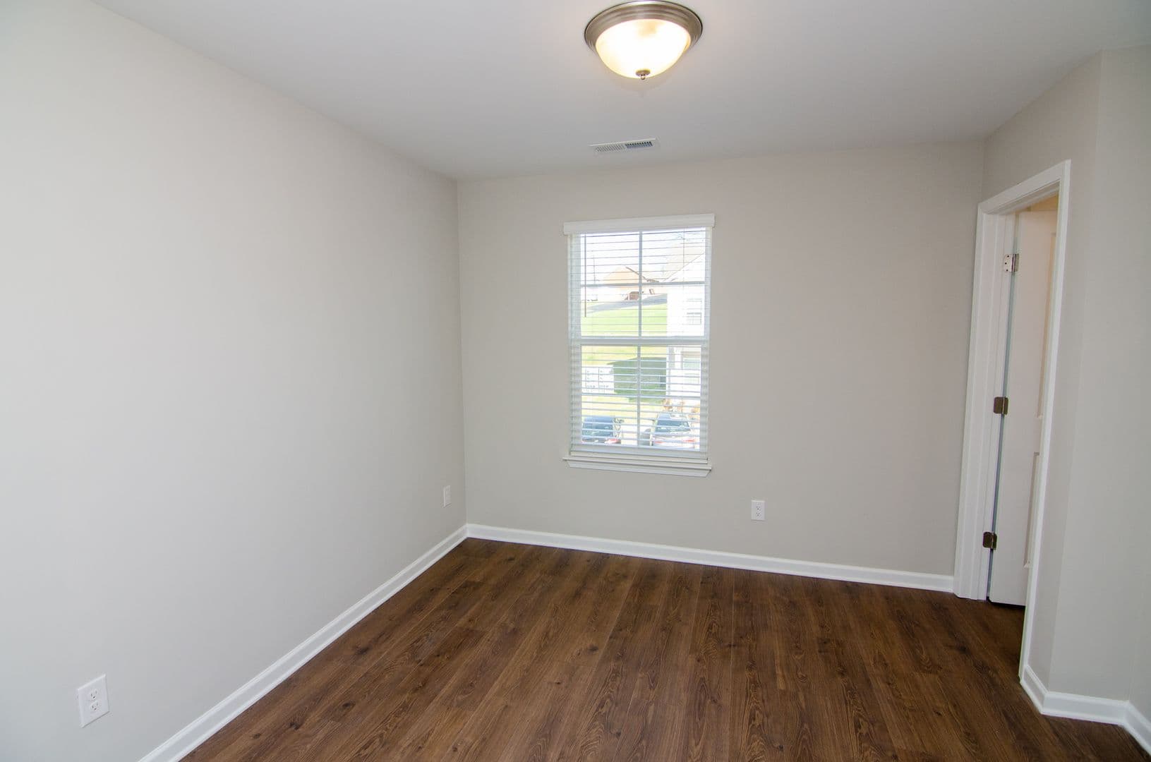 Columbia Townhome: 337 Kristen Ct