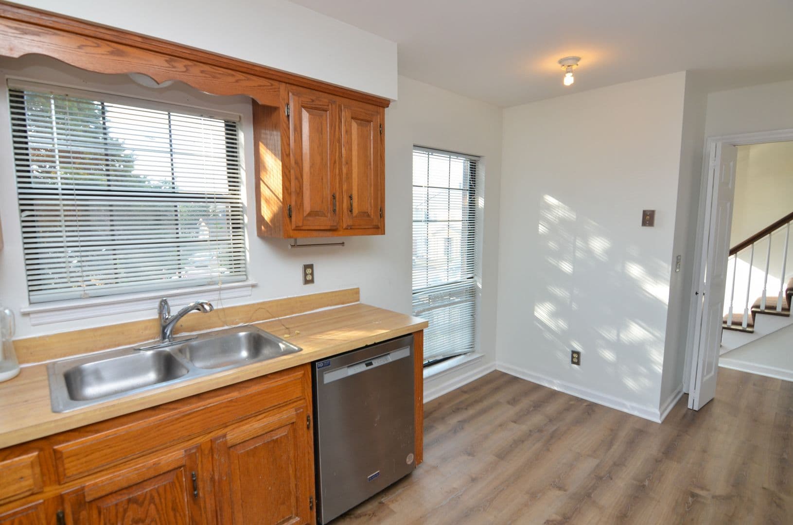 Brentwood Townhome: 931 Brentwood Pointe