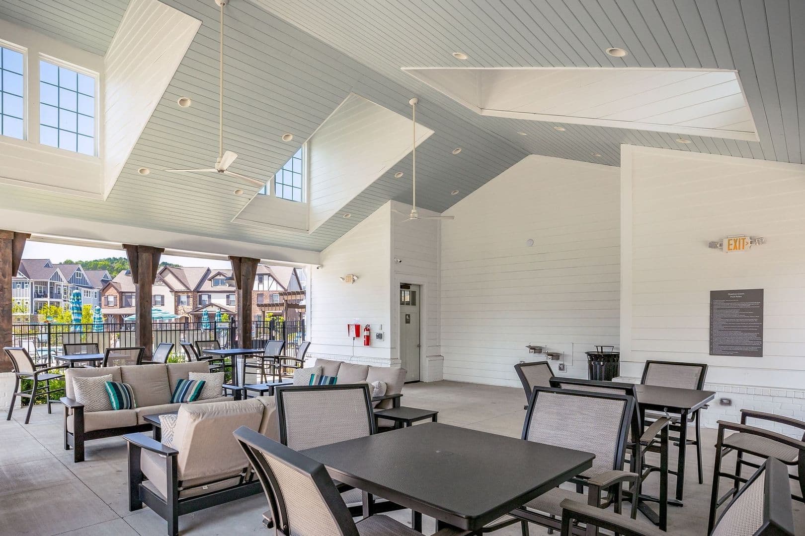 Franklin Condo: 4000 Shadow Green Dr.