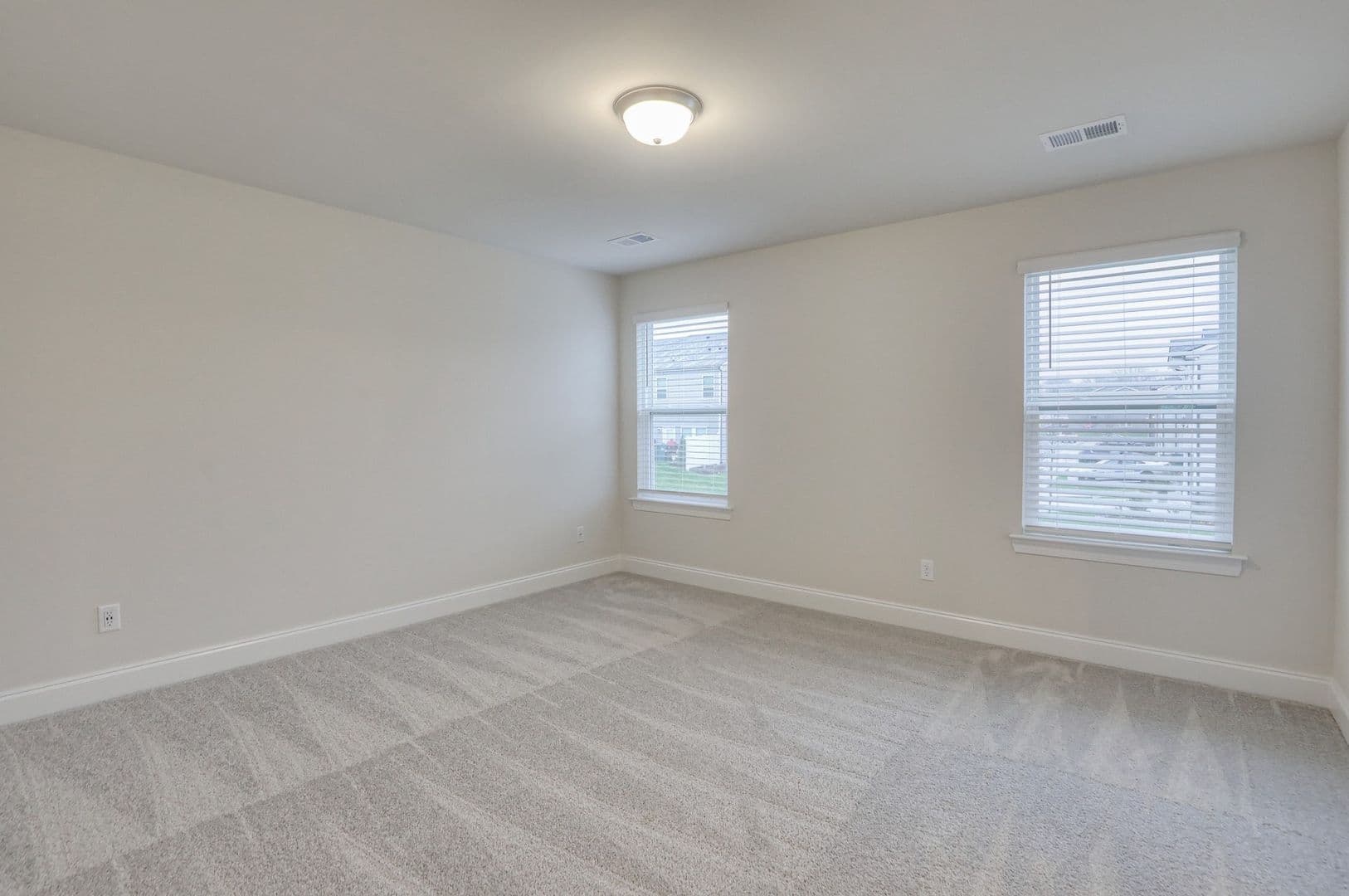 Lebanon Townhome: 1705 Tahoma Dr