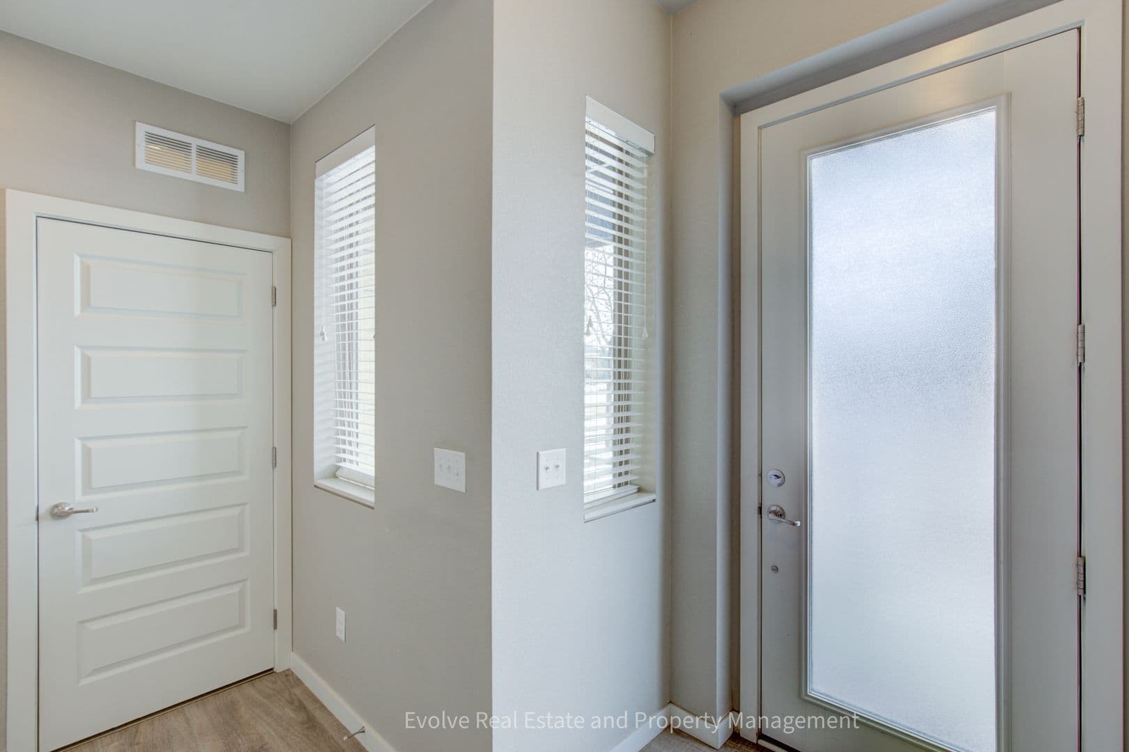 Denver House: 4943 Valentia Street