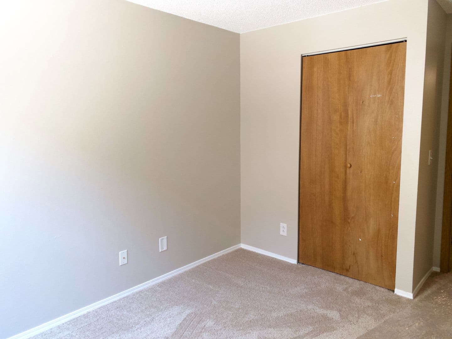 Aurora House: 15402 E Arizona Ave #202
