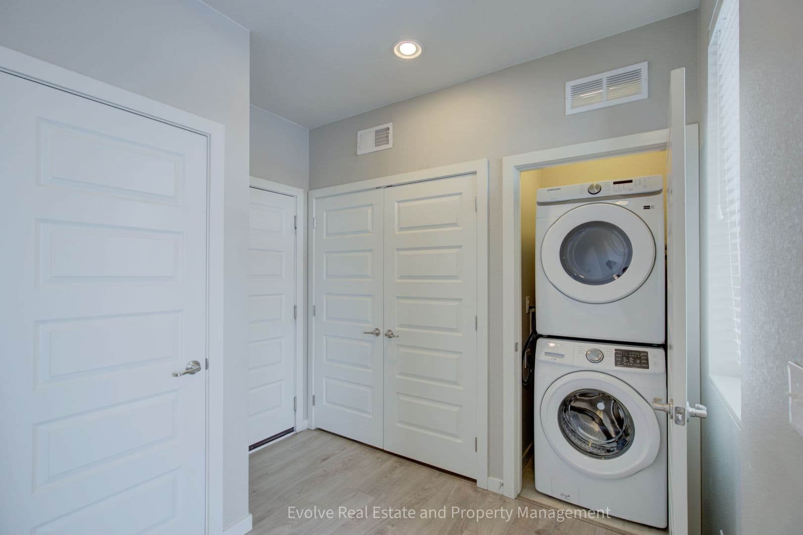 Denver House: 4943 Valentia Street