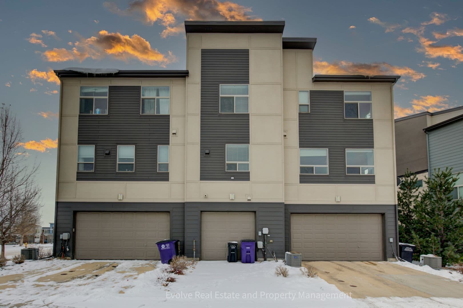 Denver House: 4943 Valentia Street
