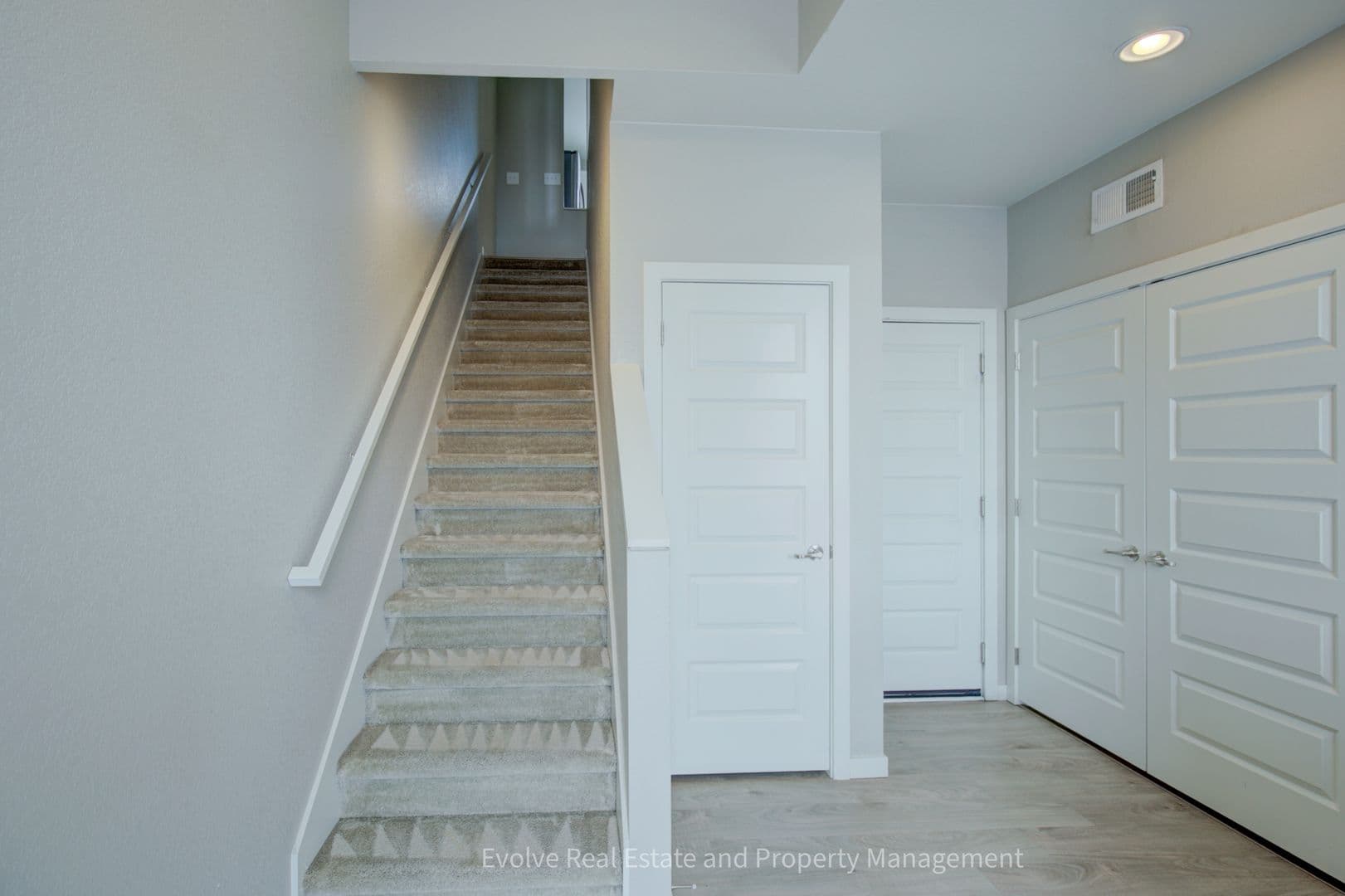 Denver House: 4943 Valentia Street