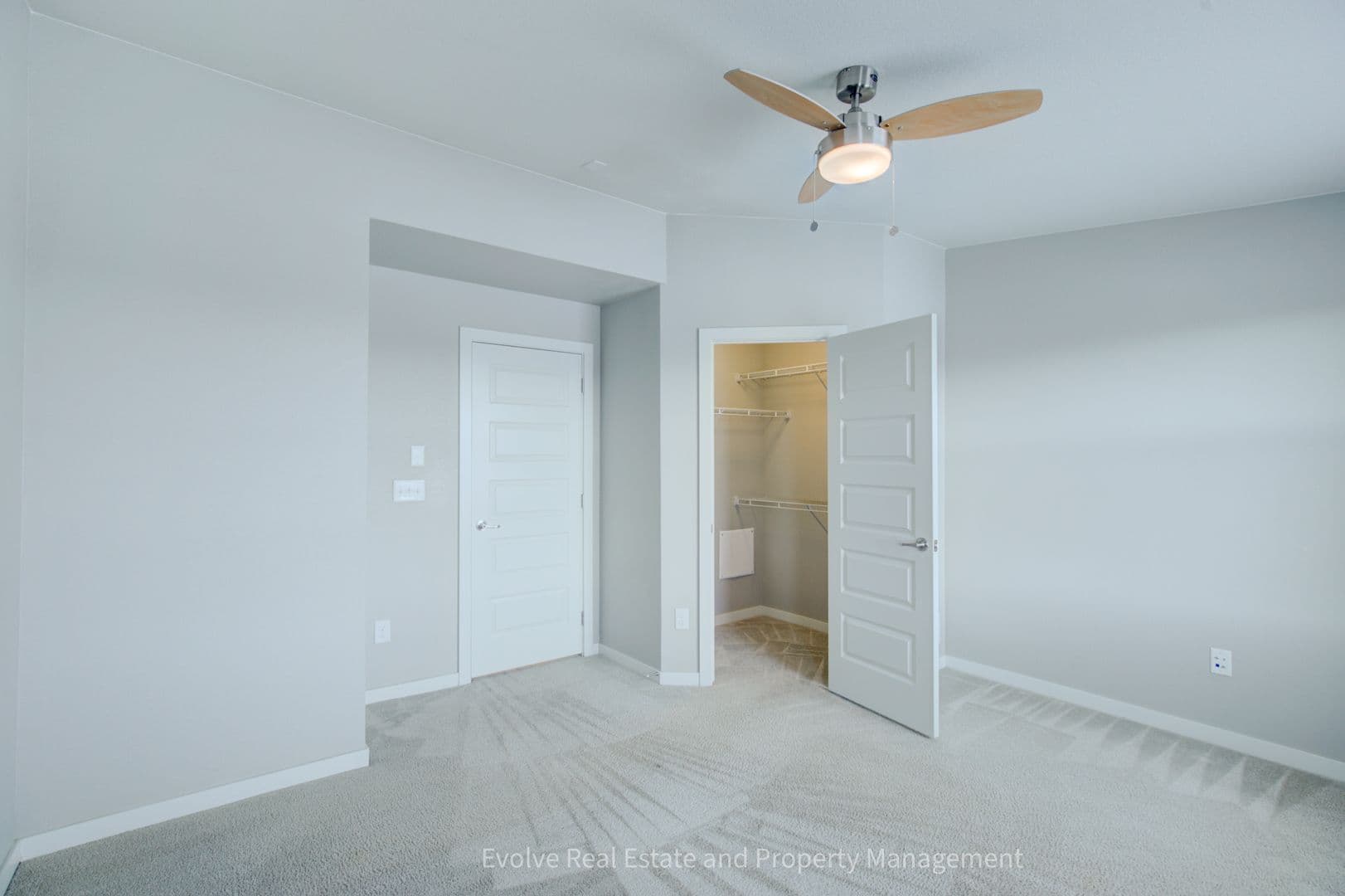 Denver House: 4943 Valentia Street