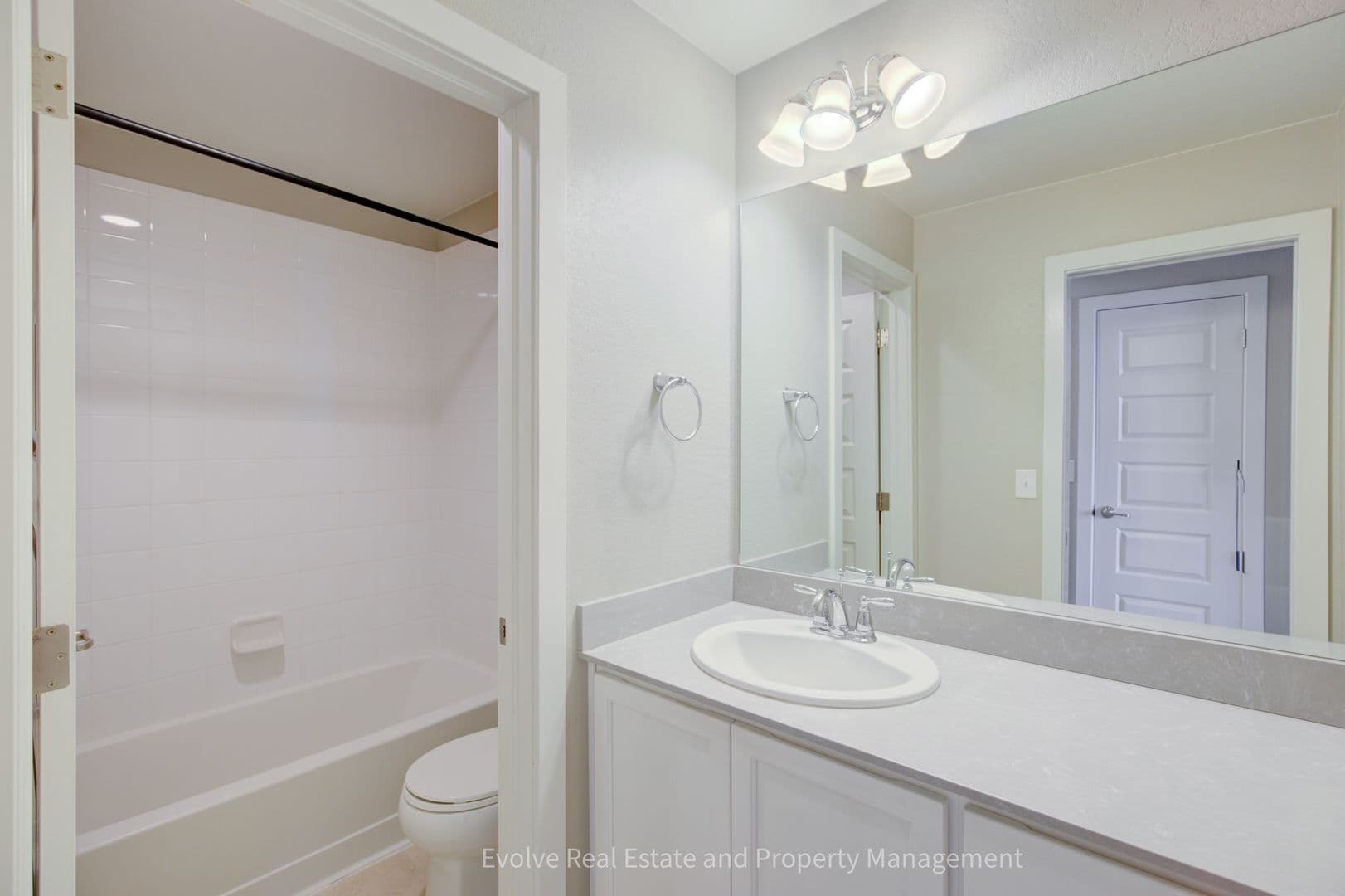 Denver House: 4943 Valentia Street