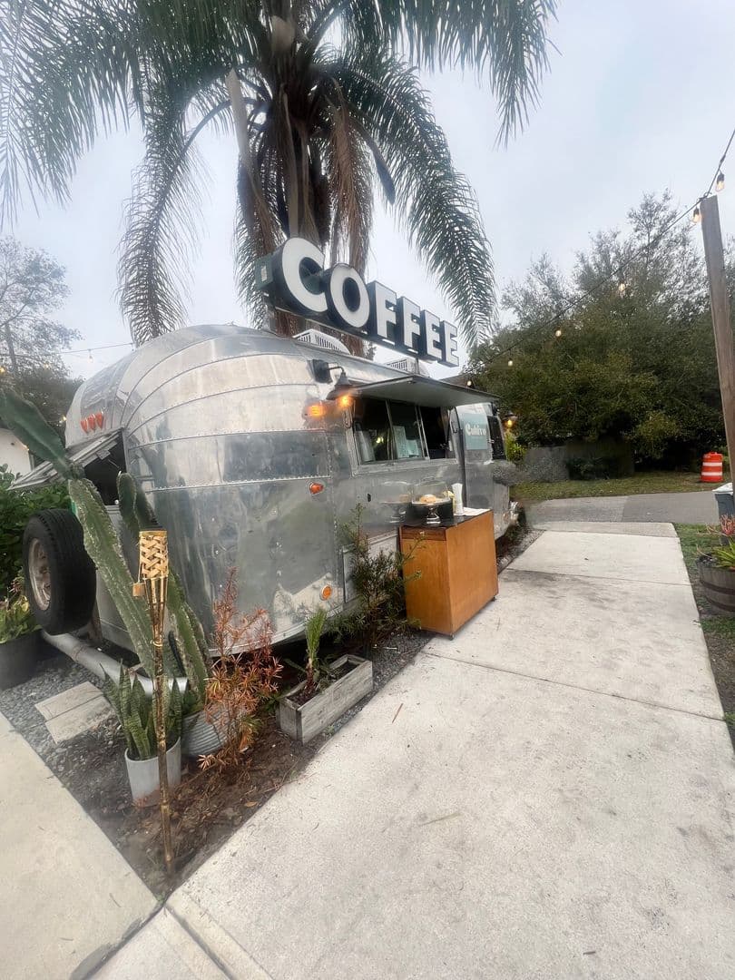 Orlando House: 1303 E Harding St
