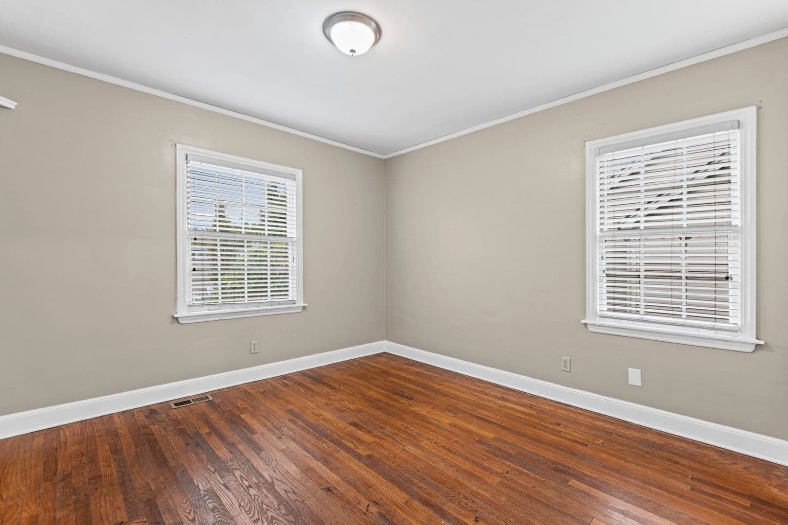 Memphis Apartment: 612 Brister Street