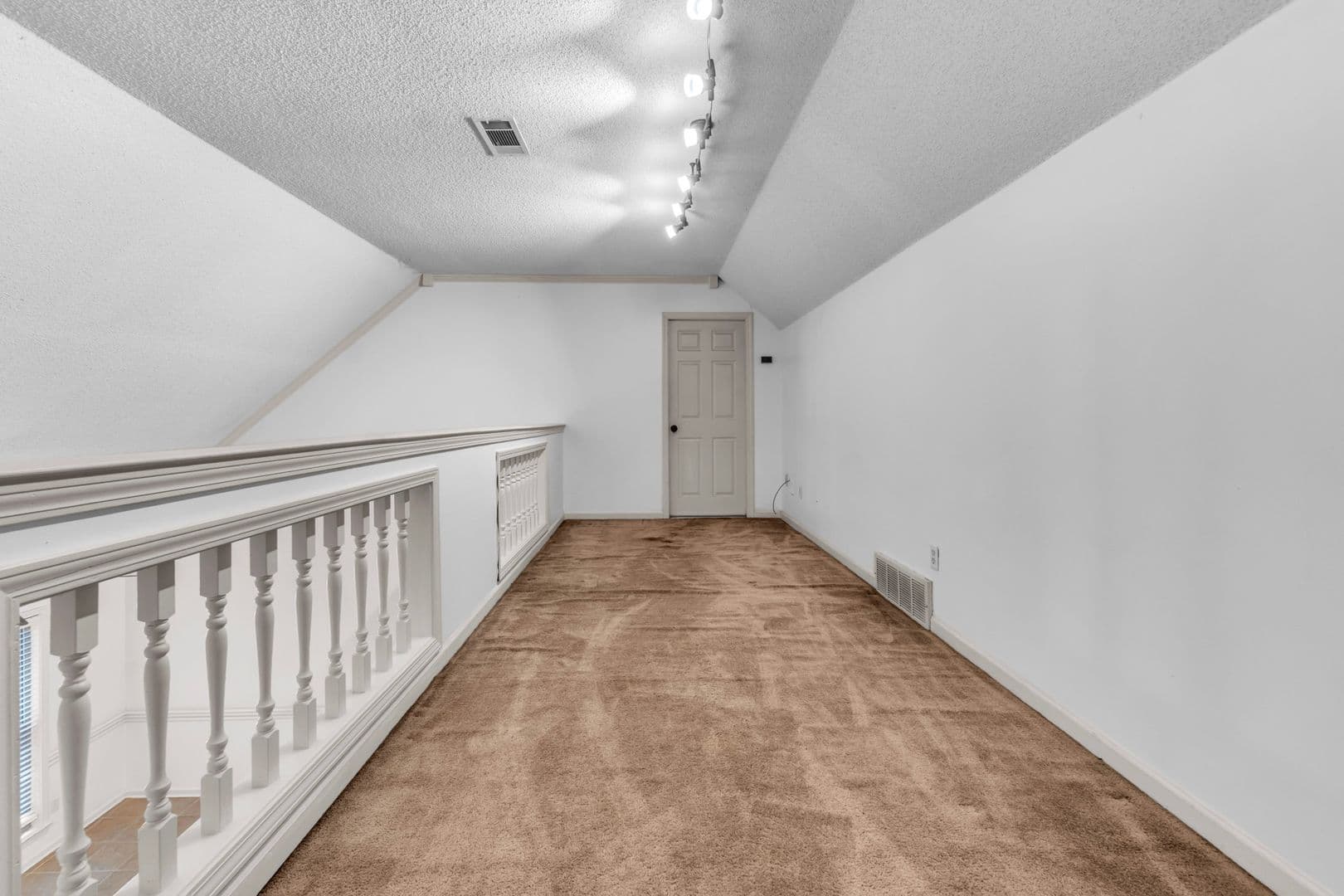 Bartlett House: 2957 Valley Lake Drive