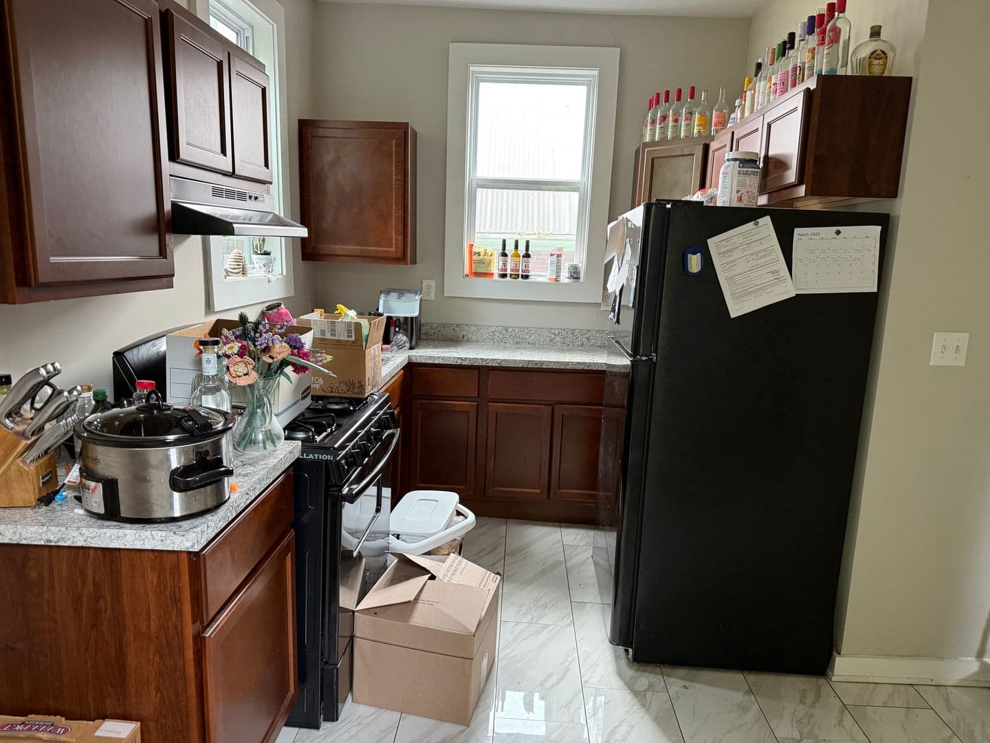 Evansville Apartment: 28 E. Powell Ave.