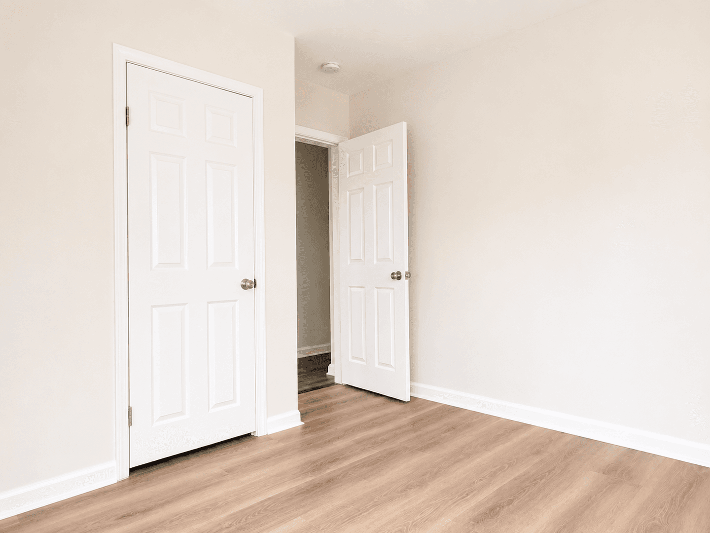 Evansville Apartment: 1510 SE Riverside Dr