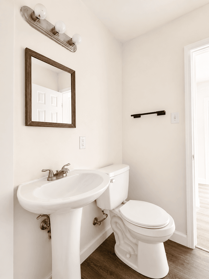 Evansville Apartment: 1510 SE Riverside Dr
