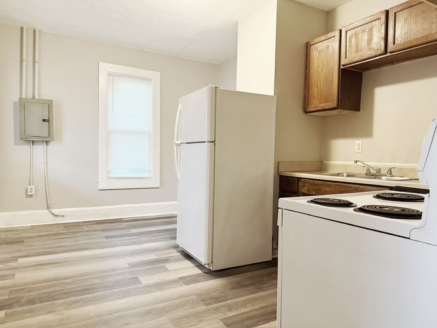 Henderson Apartment: 120-133 Rankin Ave
