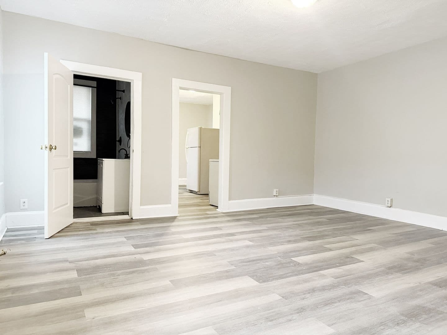 Henderson Apartment: 120-133 Rankin Ave