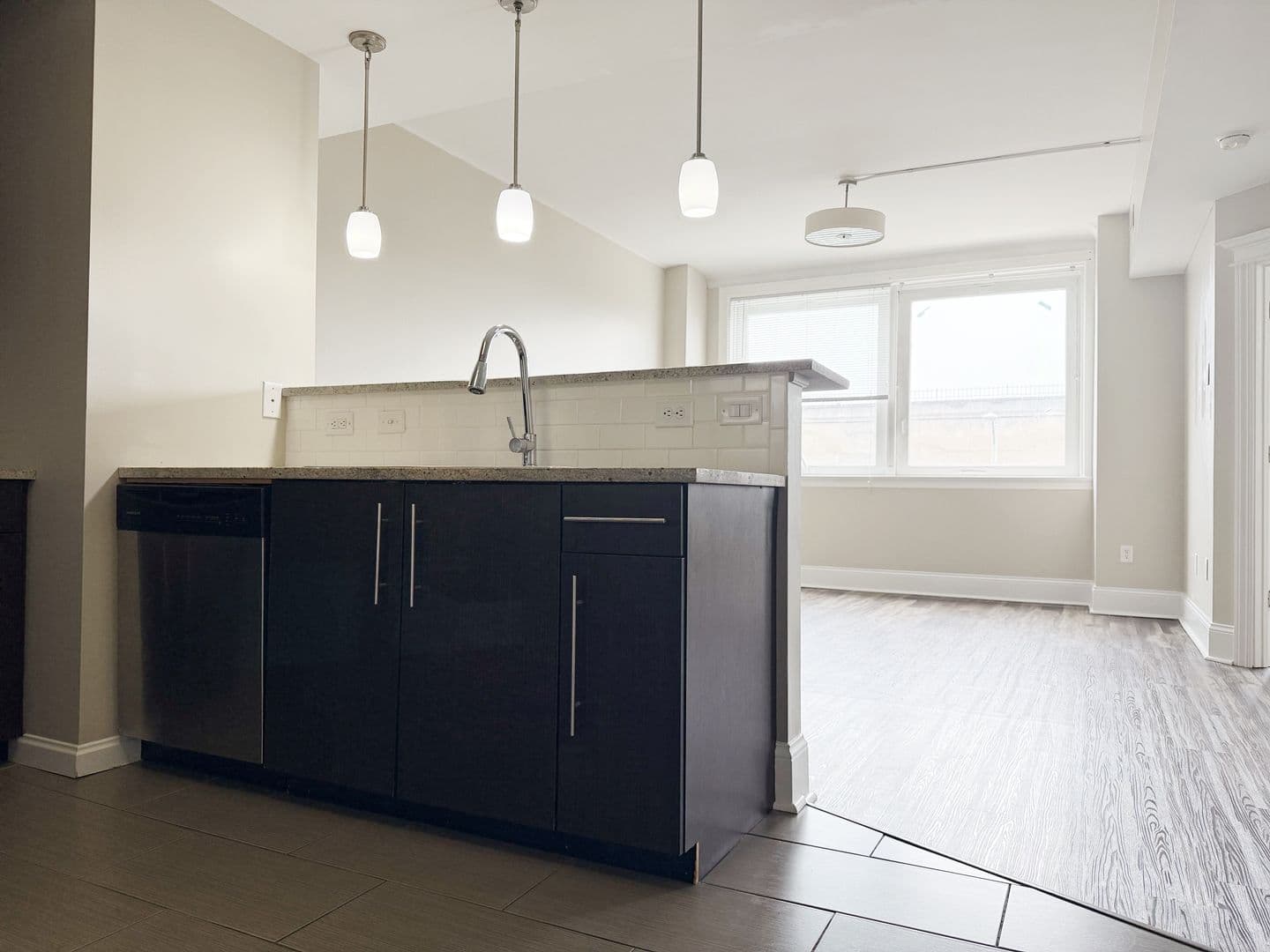 Evansville Apartment: 329 Main St