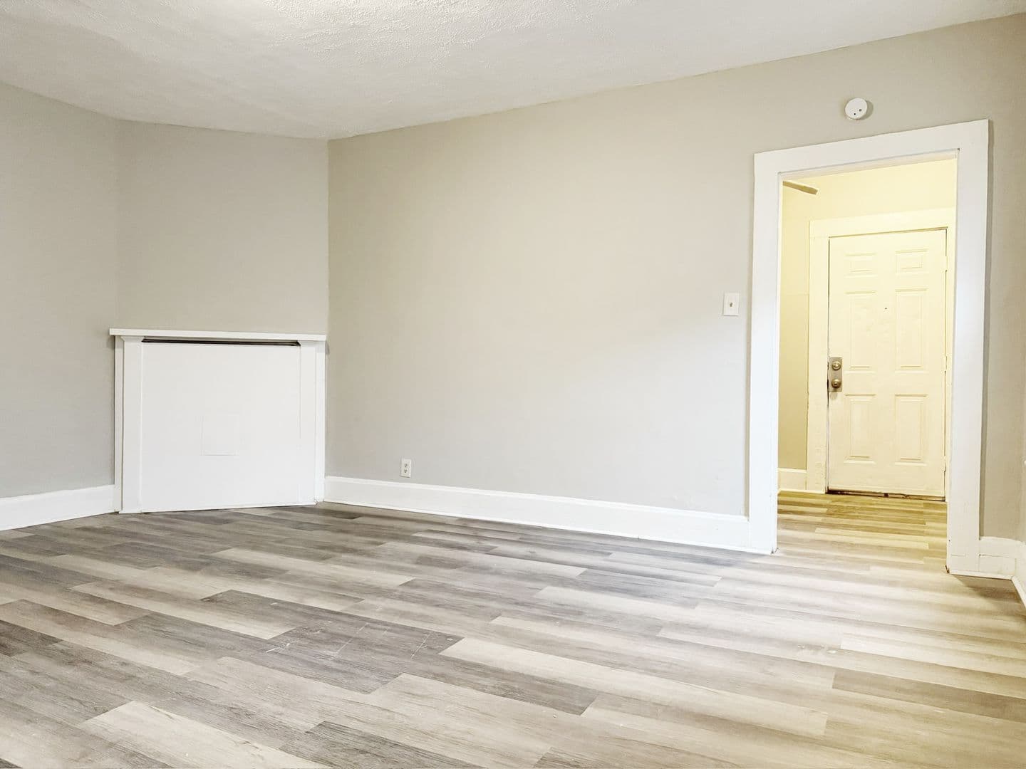 Henderson Apartment: 120-133 Rankin Ave