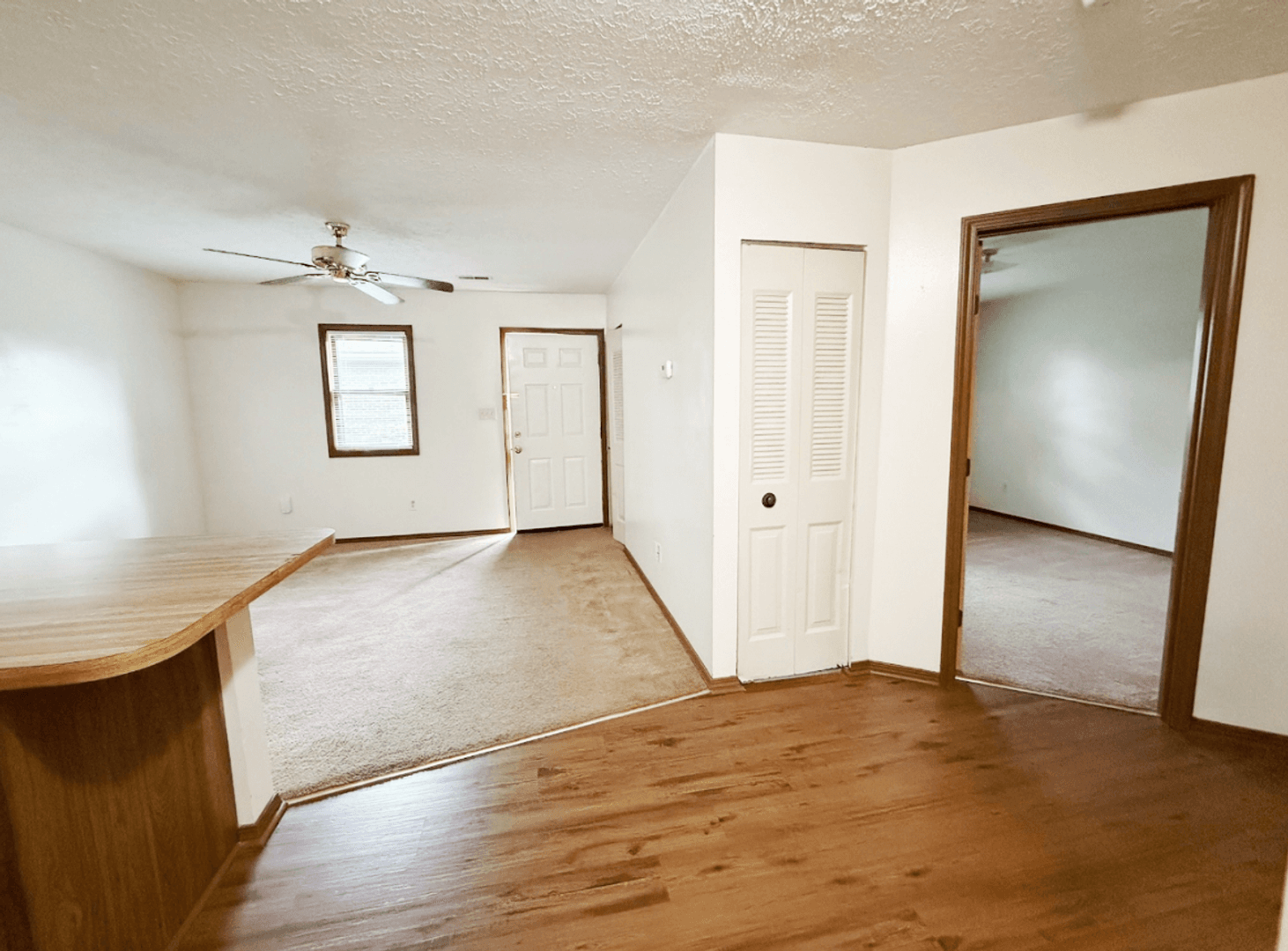 Owensboro Apartment: 914/915/921/922/926 Peppertree Ln