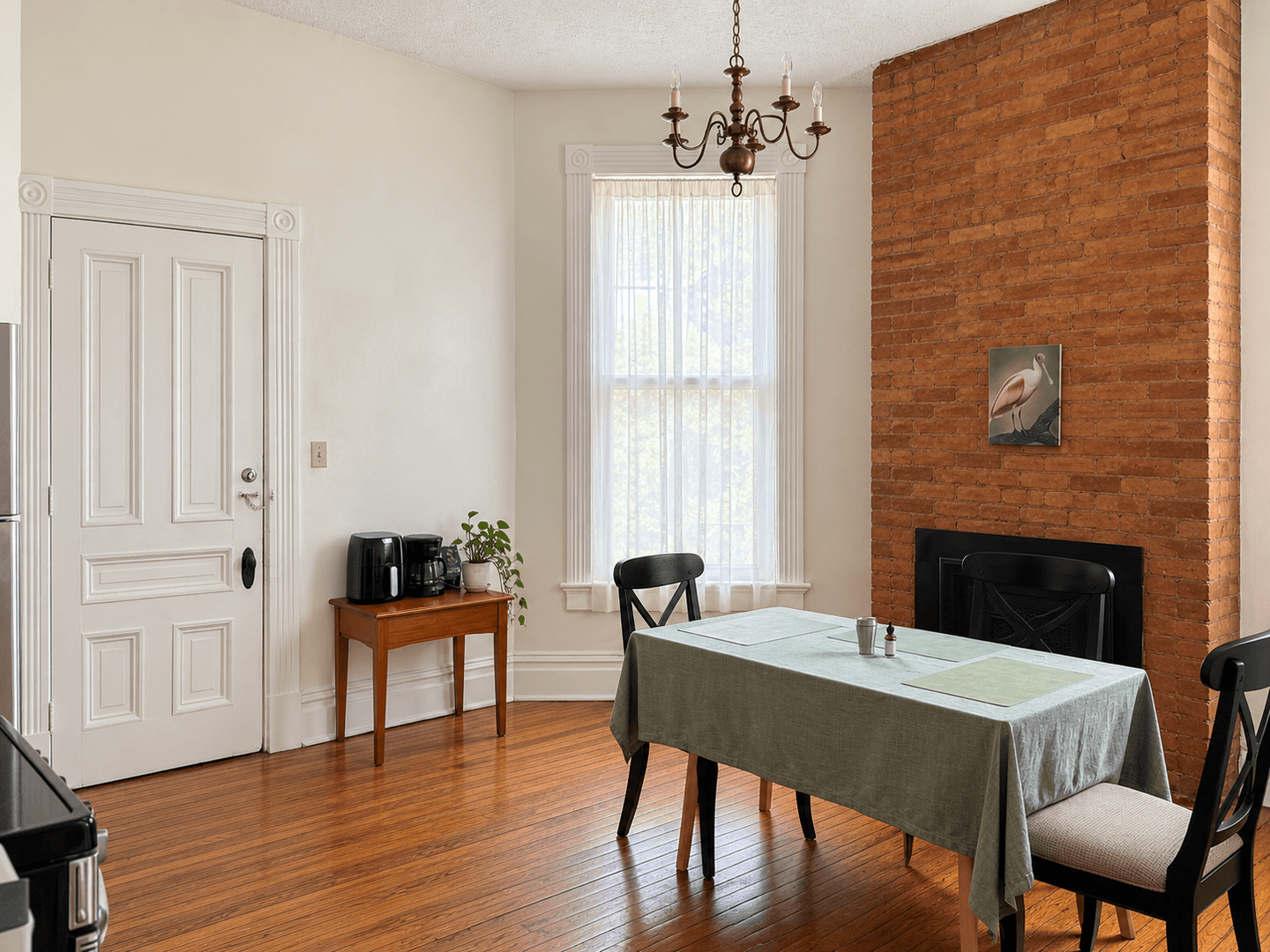 EVANSVILLE Apartment: 931 SE 8th ST.