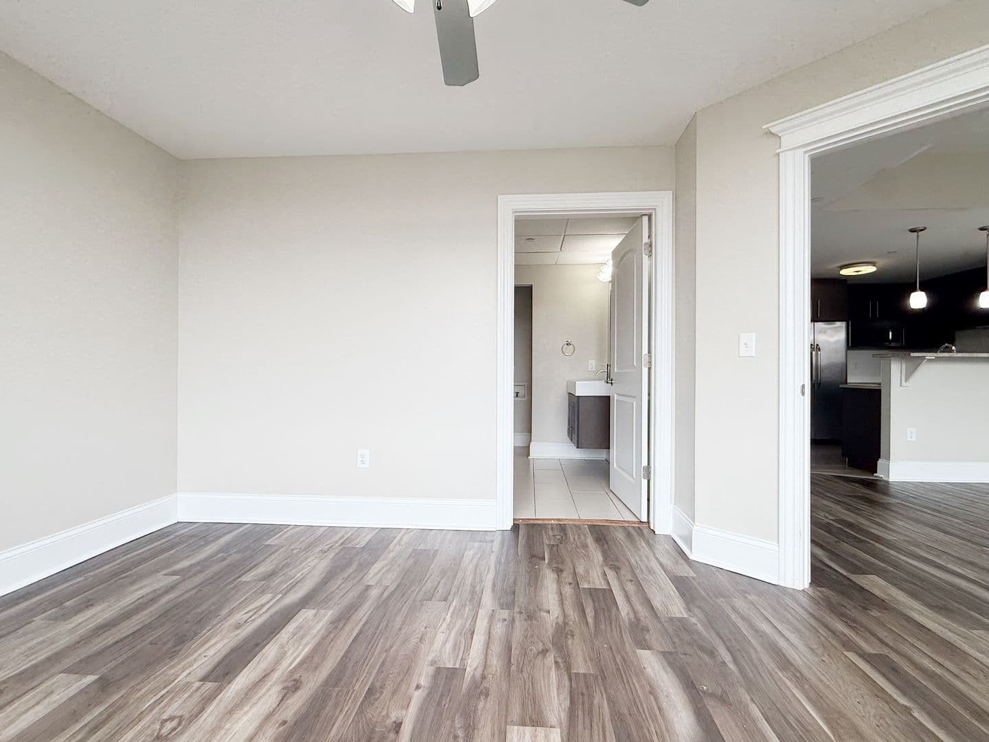 Evansville Apartment: 329 Main St