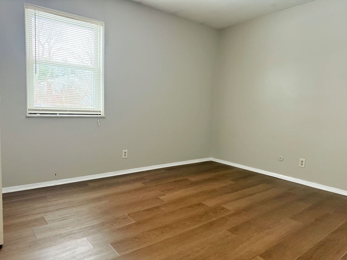 Newburgh Apartment: 700 Village Ln