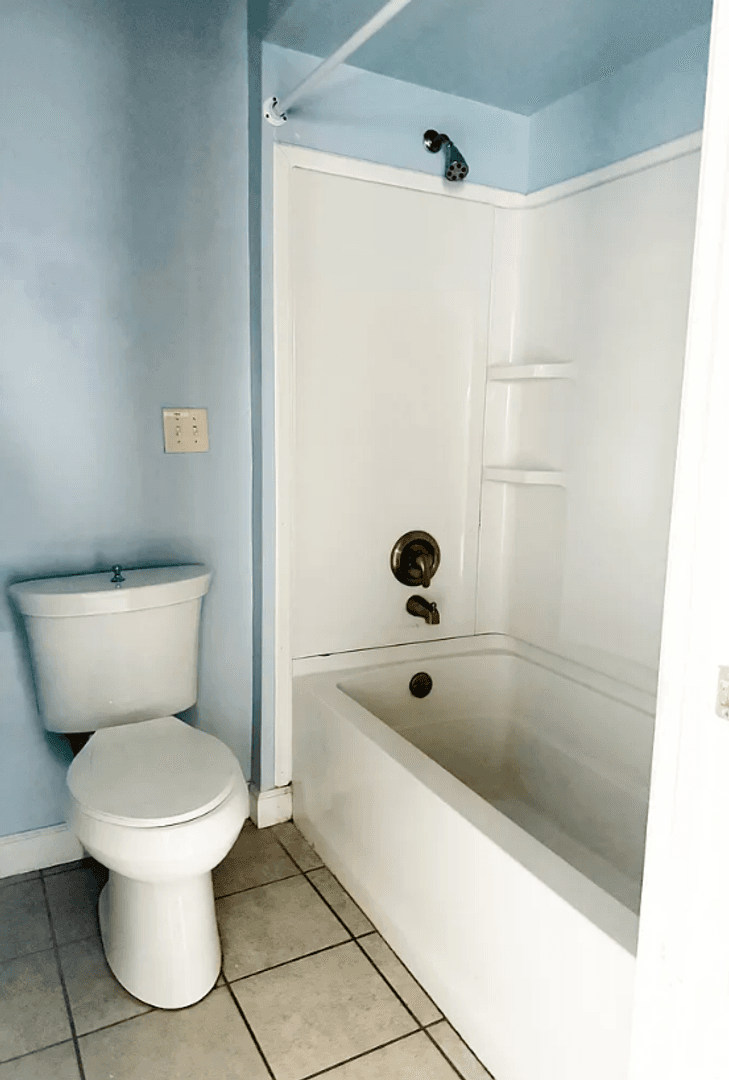 Evansville Apartment: 203 - 205 N 3rd Ave