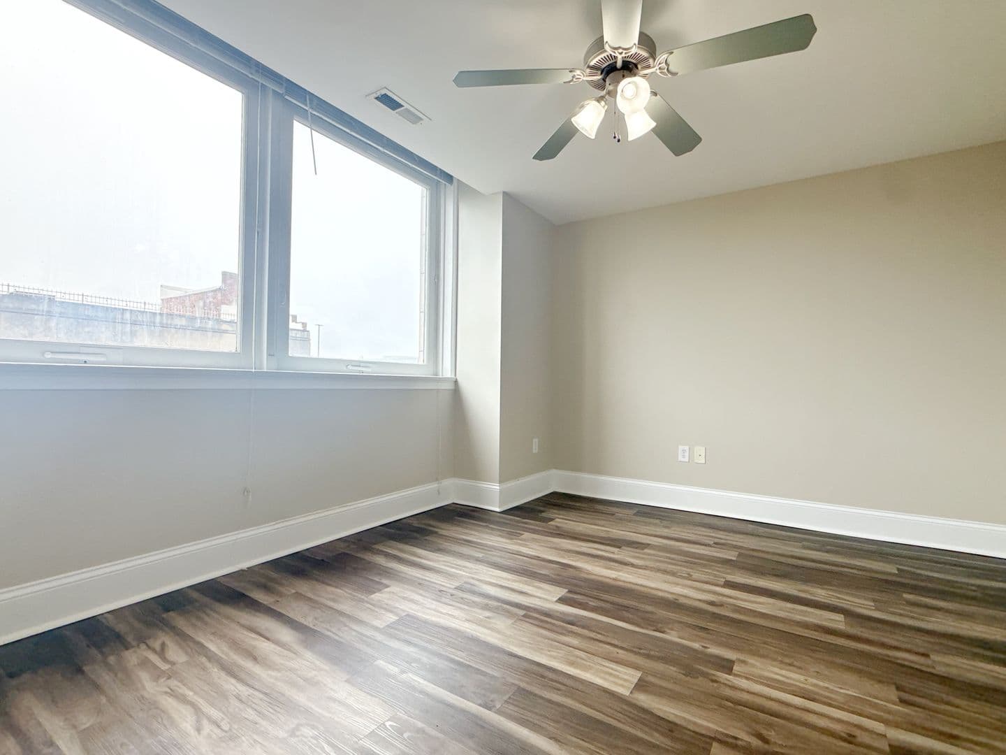 Evansville Apartment: 329 Main St