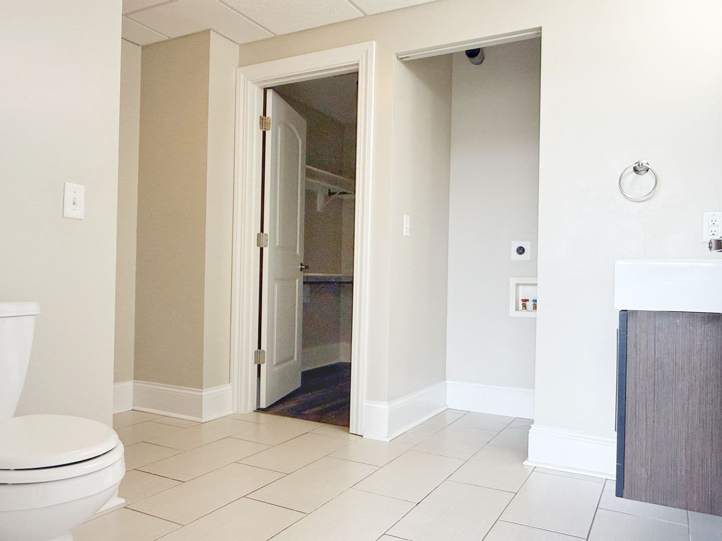 Evansville Apartment: 329 Main St