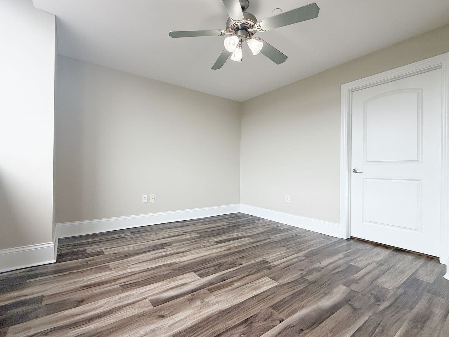 Evansville Apartment: 329 Main St