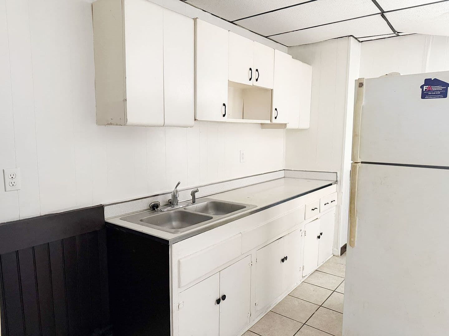 Evansville Apartment: 203 - 205 N 3rd Ave