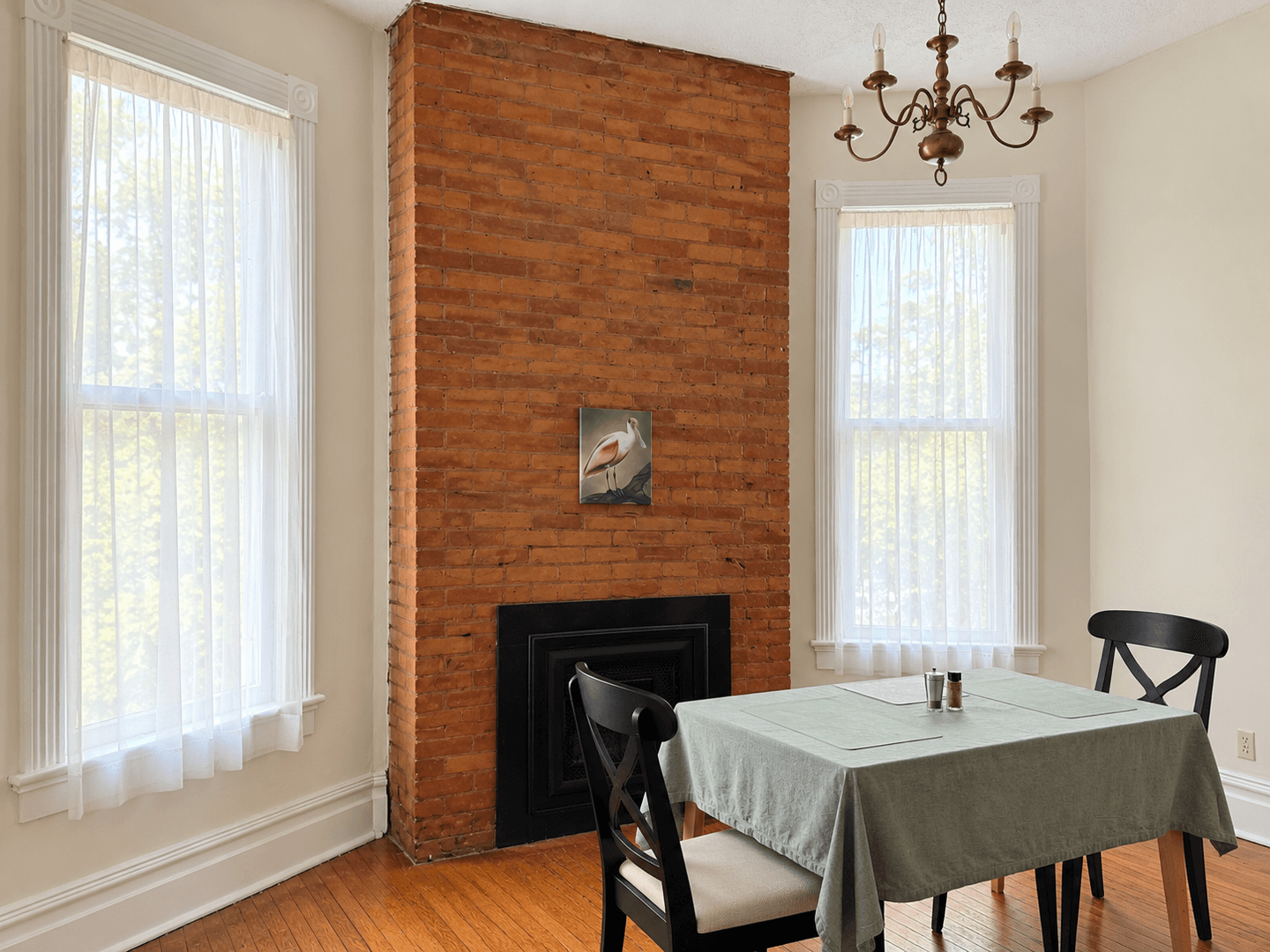 EVANSVILLE Apartment: 931 SE 8th ST.