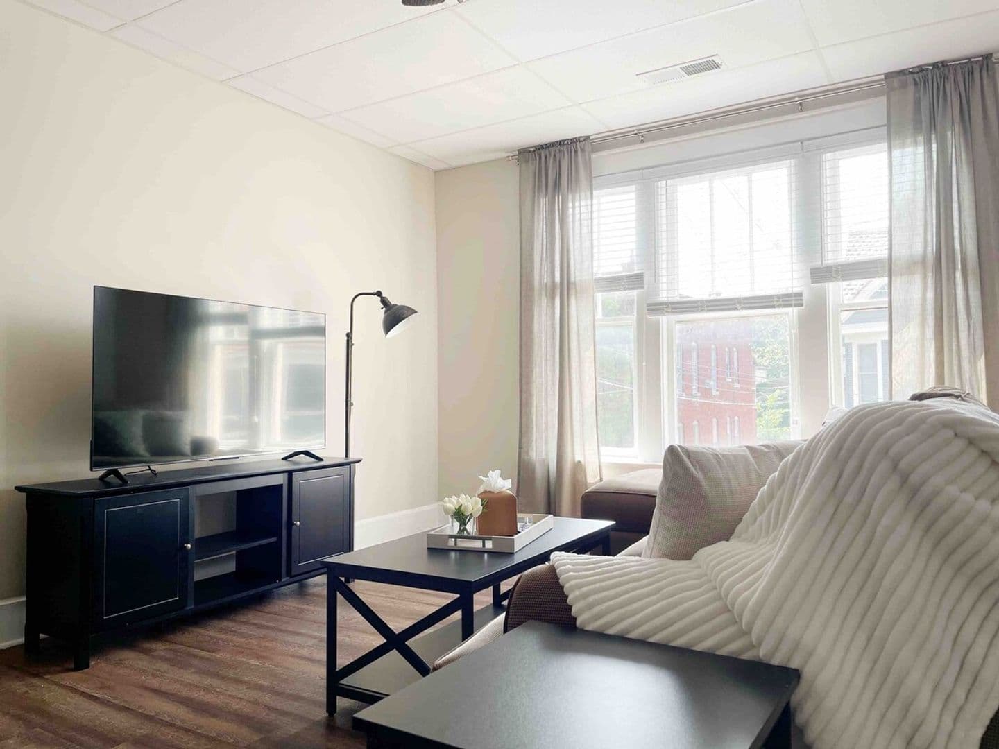 Evansville Apartment: 322 SE 1st St