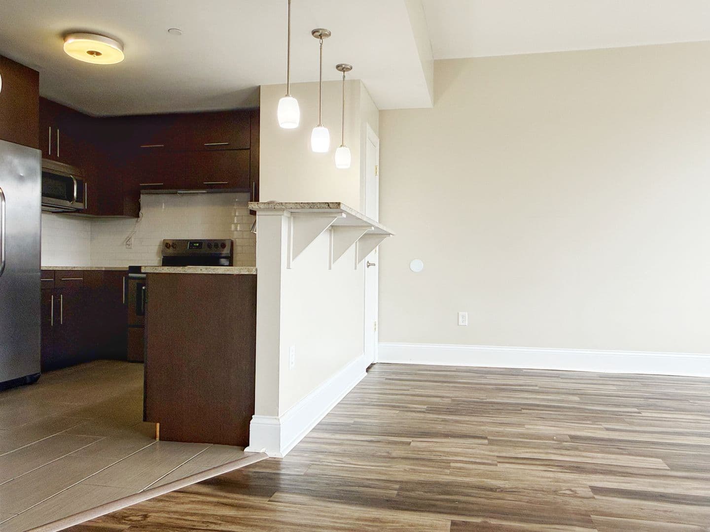 Evansville Apartment: 329 Main St