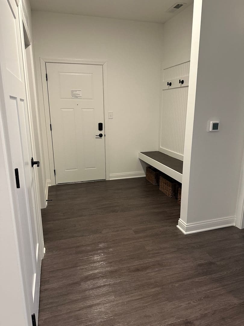Whitestown Apartment: 5821 Elevated Way