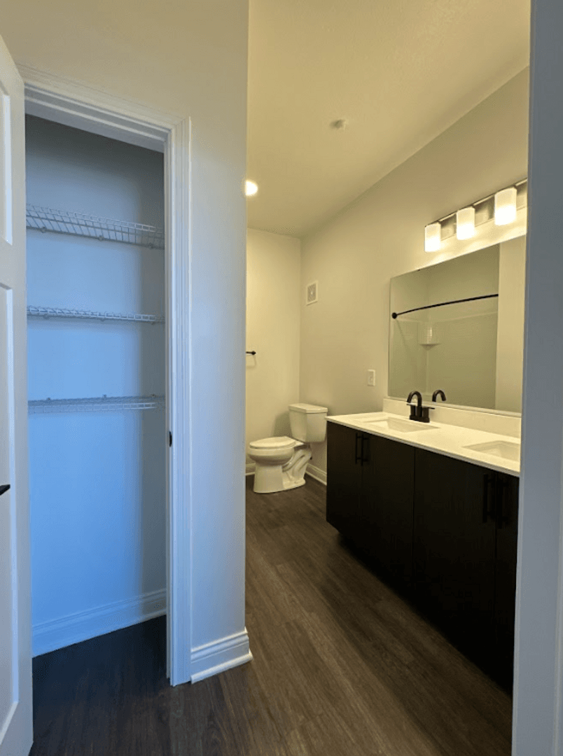 Whitestown Apartment: 5821 Elevated Way