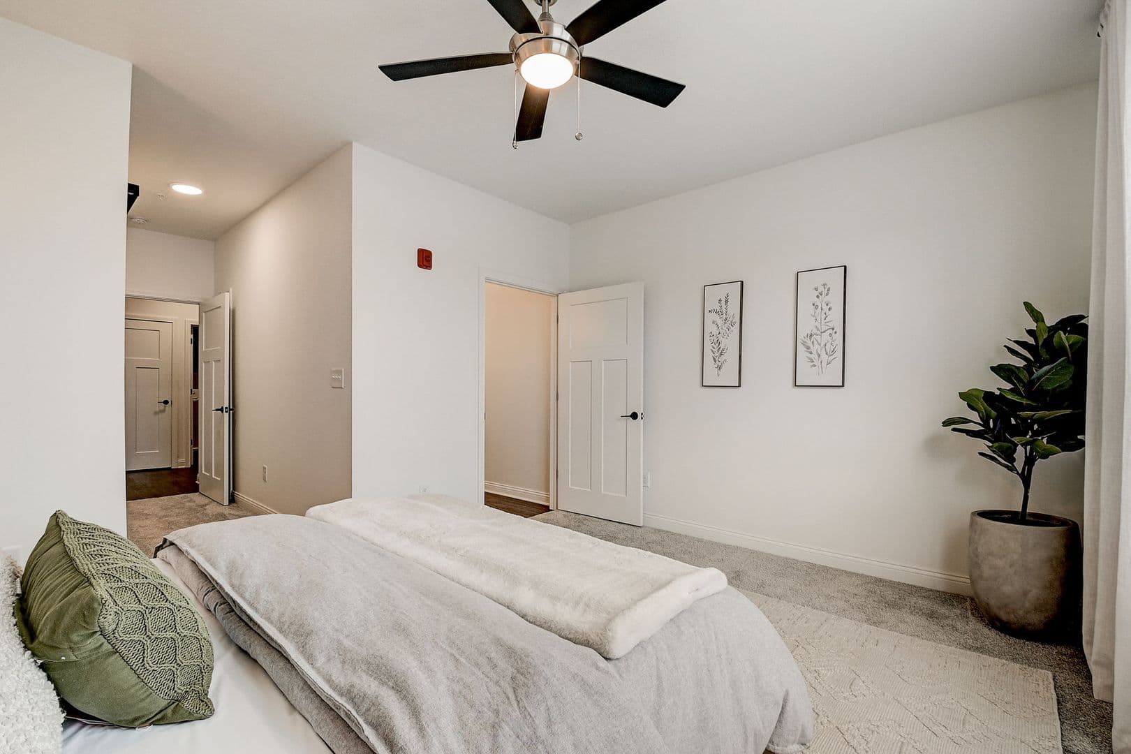 Whitestown Apartment: 5821 Elevated Way