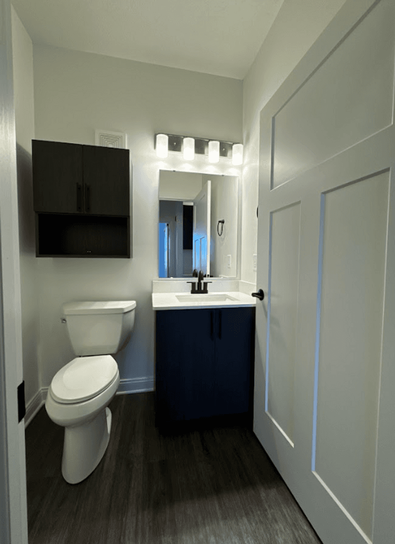 Whitestown Apartment: 5821 Elevated Way
