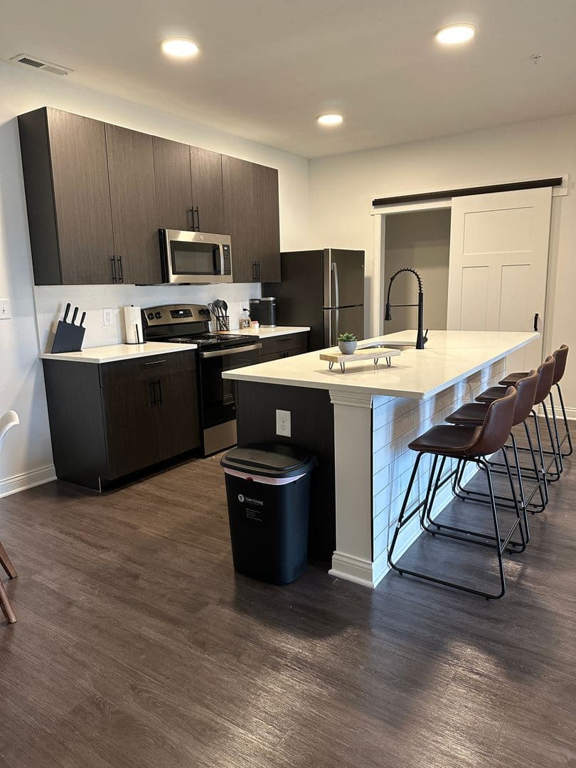 Whitestown Apartment: 5821 Elevated Way
