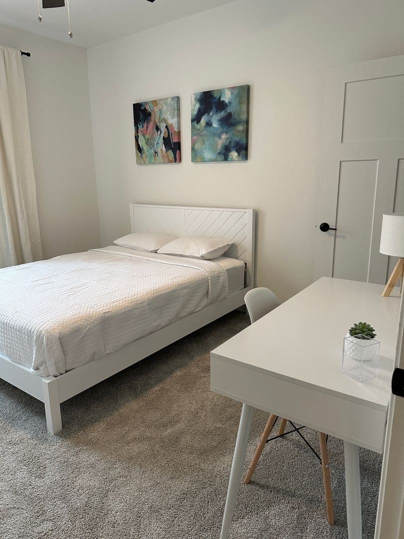 Whitestown Apartment: 5821 Elevated Way