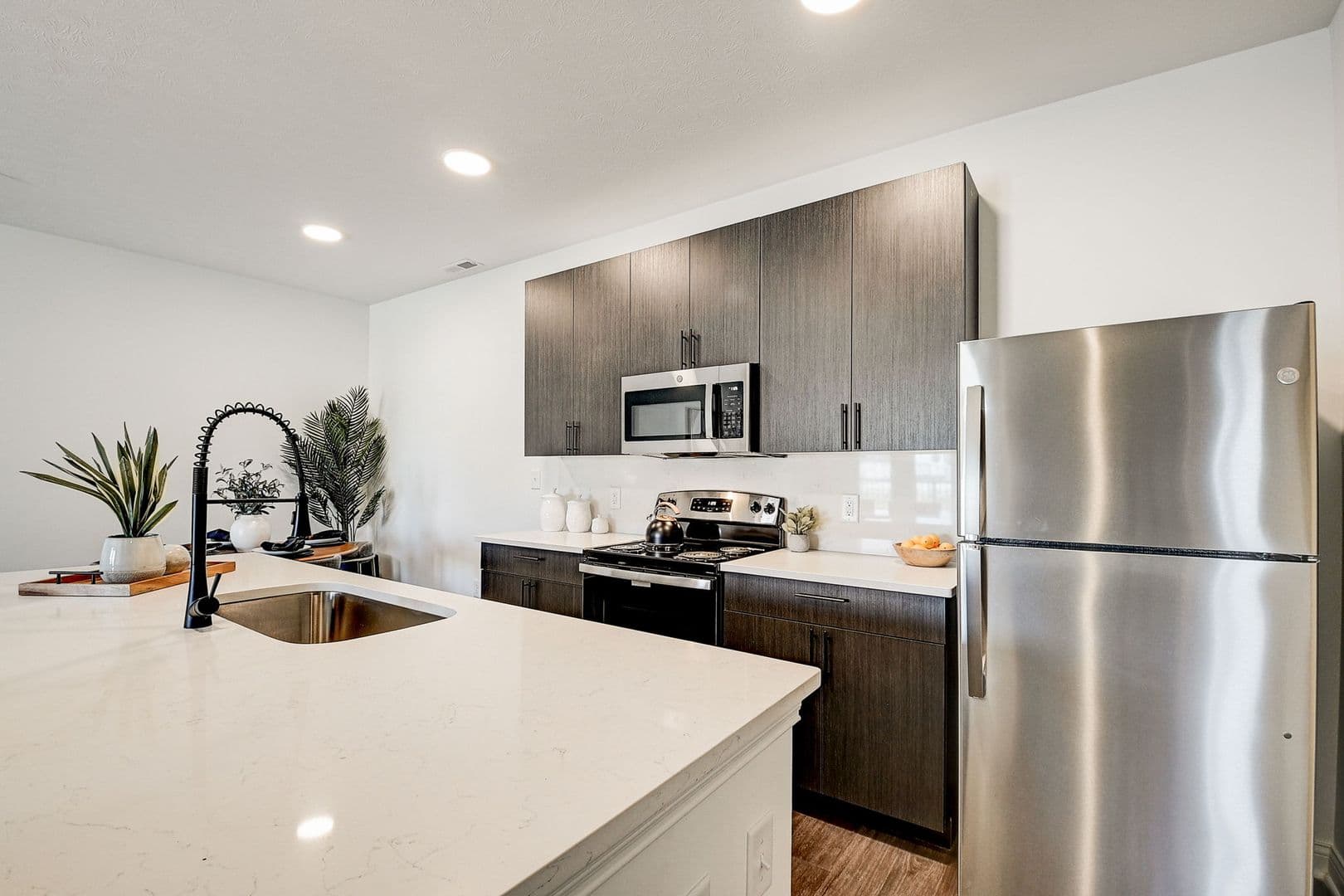 Whitestown Apartment: 5821 Elevated Way
