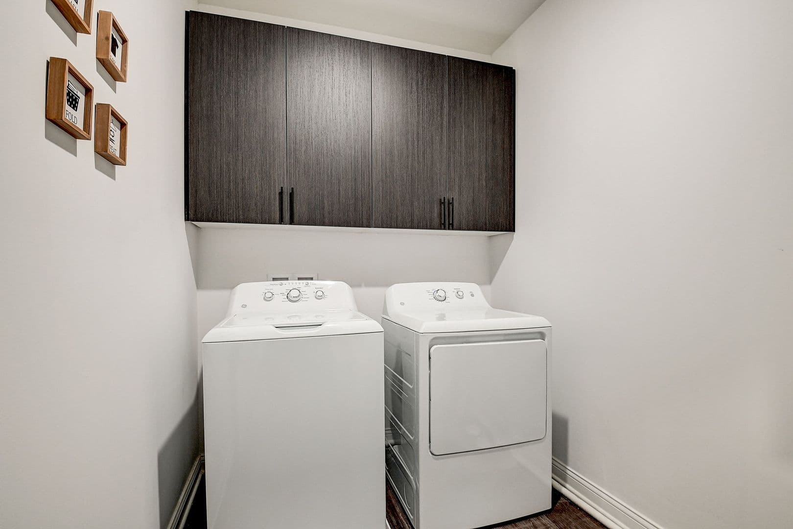 Whitestown Apartment: 5821 Elevated Way