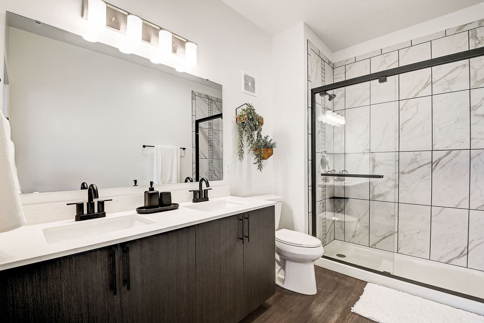 Whitestown Apartment: 5821 Elevated Way