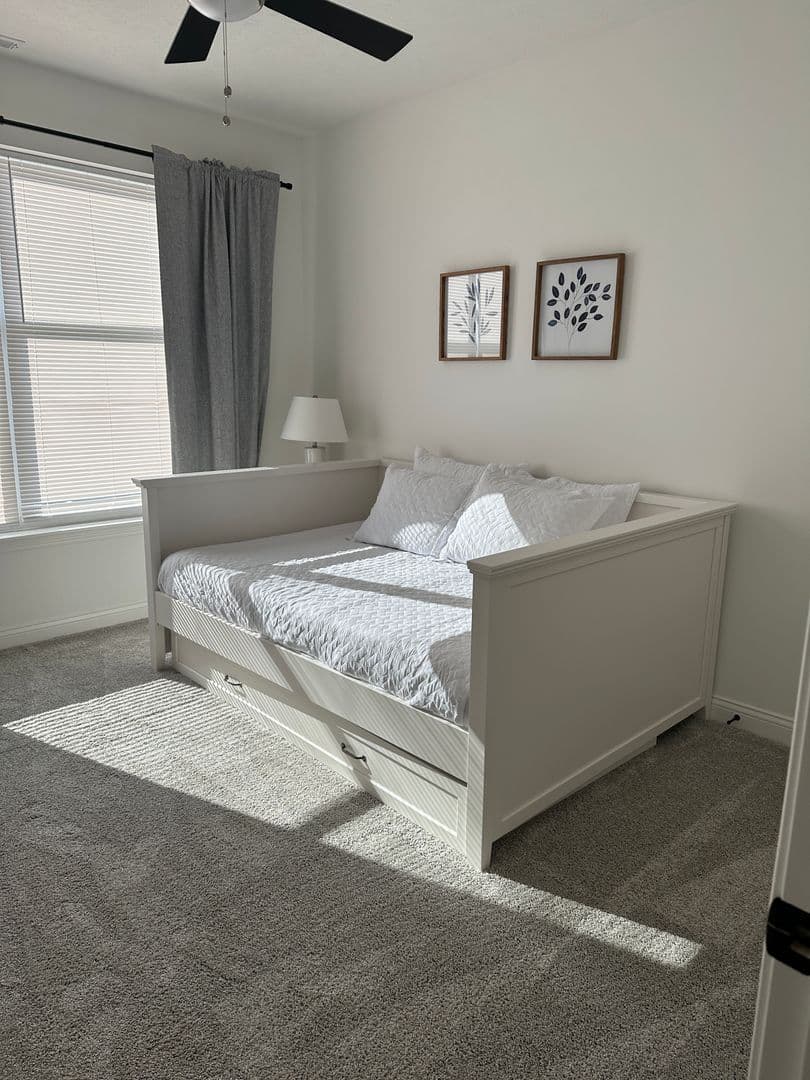 Whitestown Apartment: 5821 Elevated Way