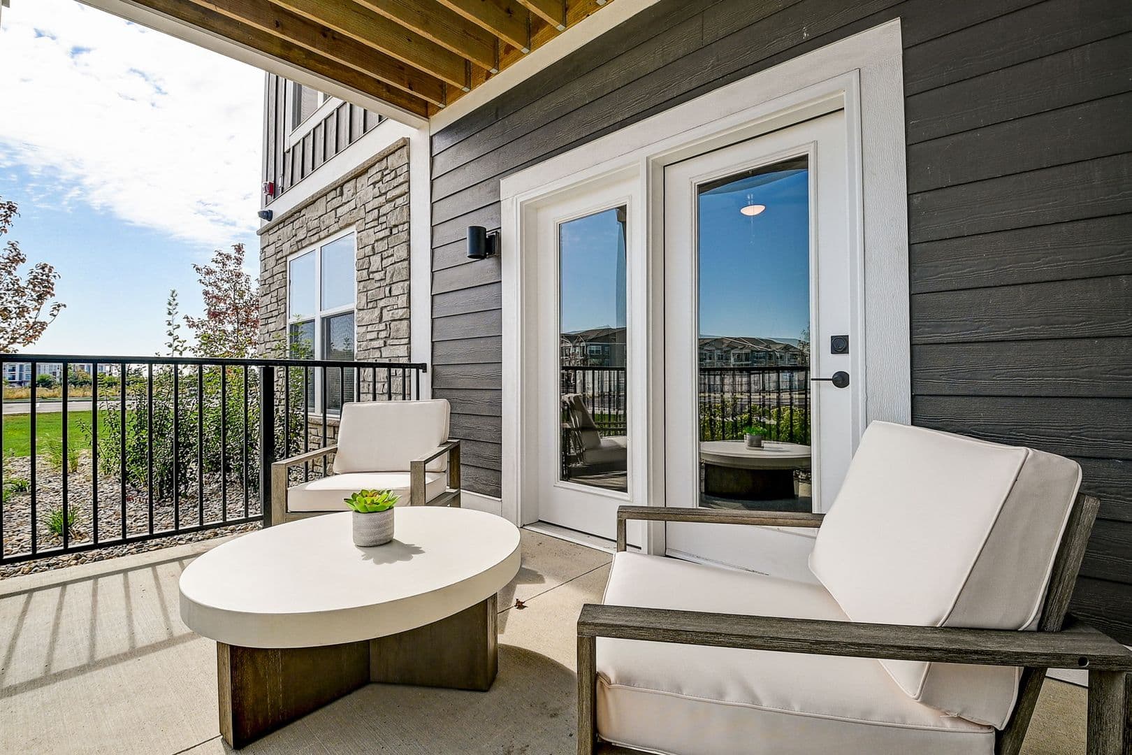 Whitestown Apartment: 5821 Elevated Way