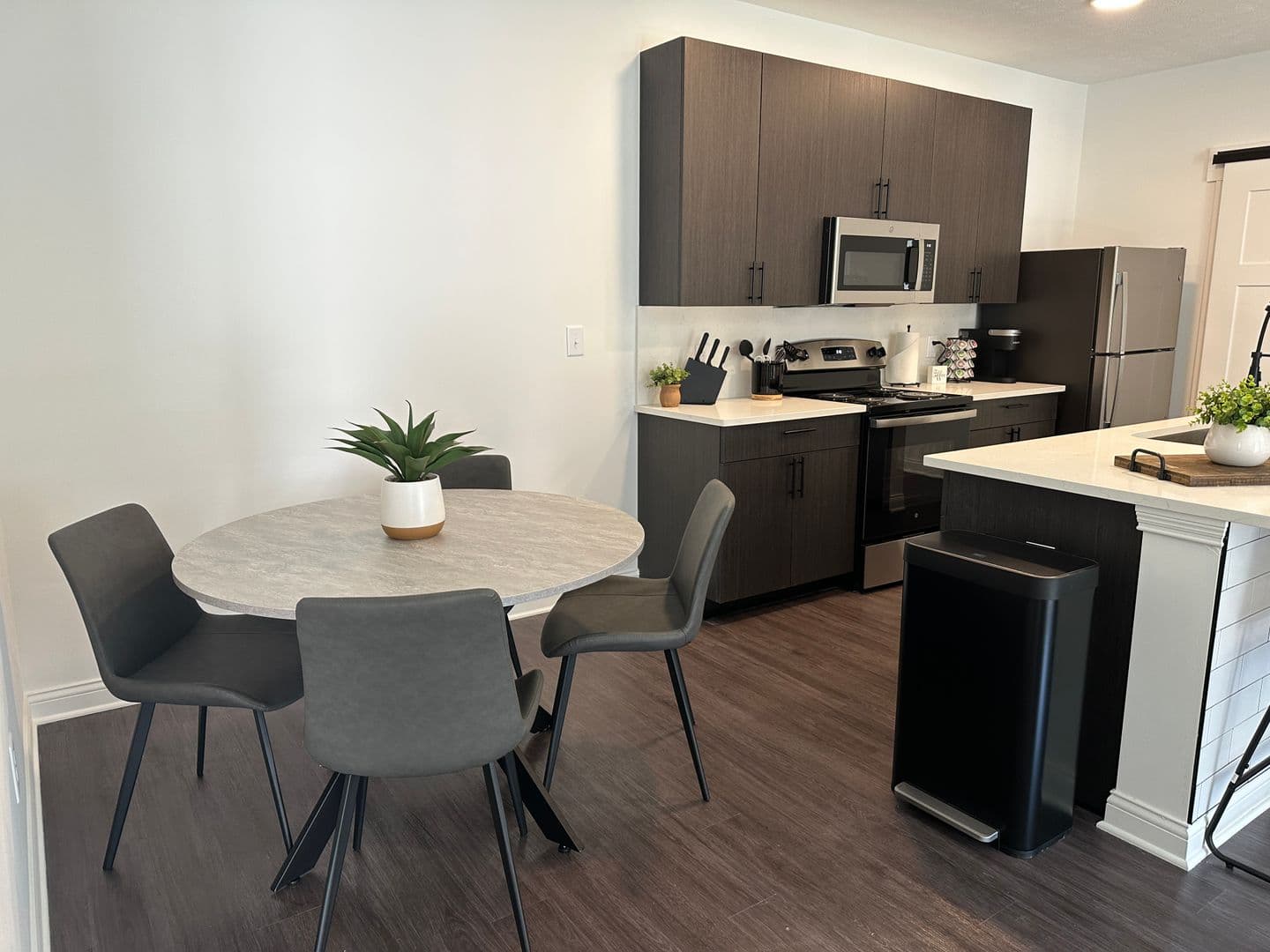 Whitestown Apartment: 5821 Elevated Way