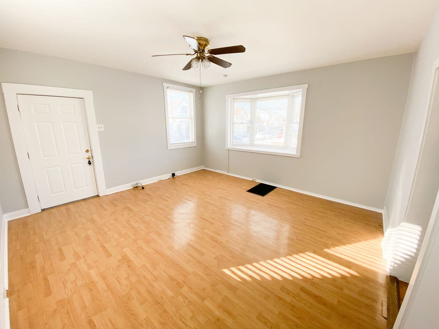 St. Louis City House: 4177 Schiller Pl