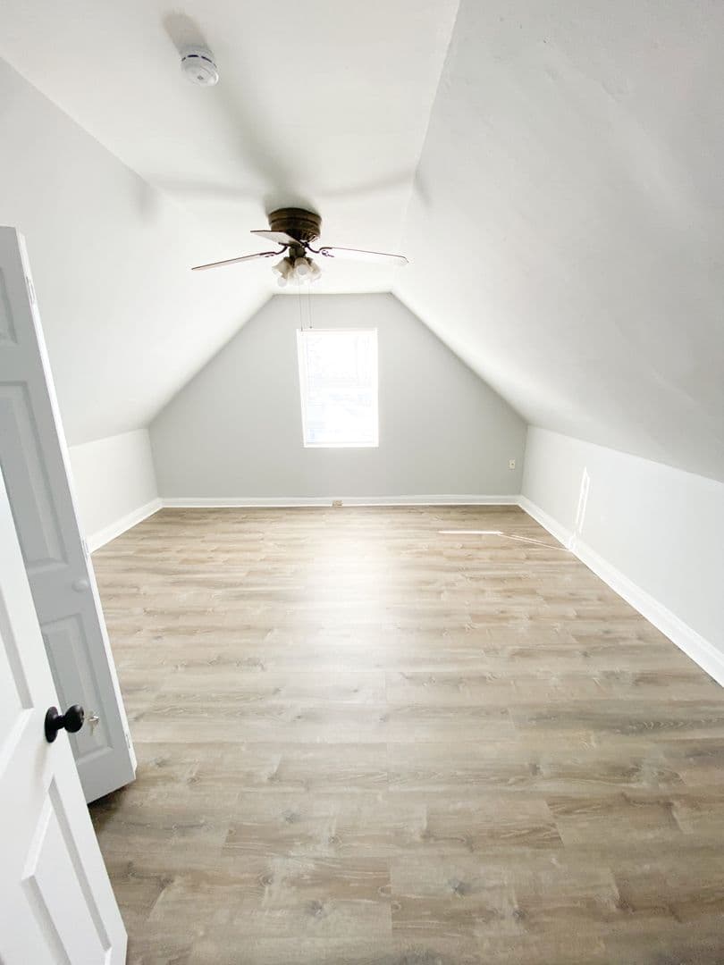 St. Louis City House: 4177 Schiller Pl
